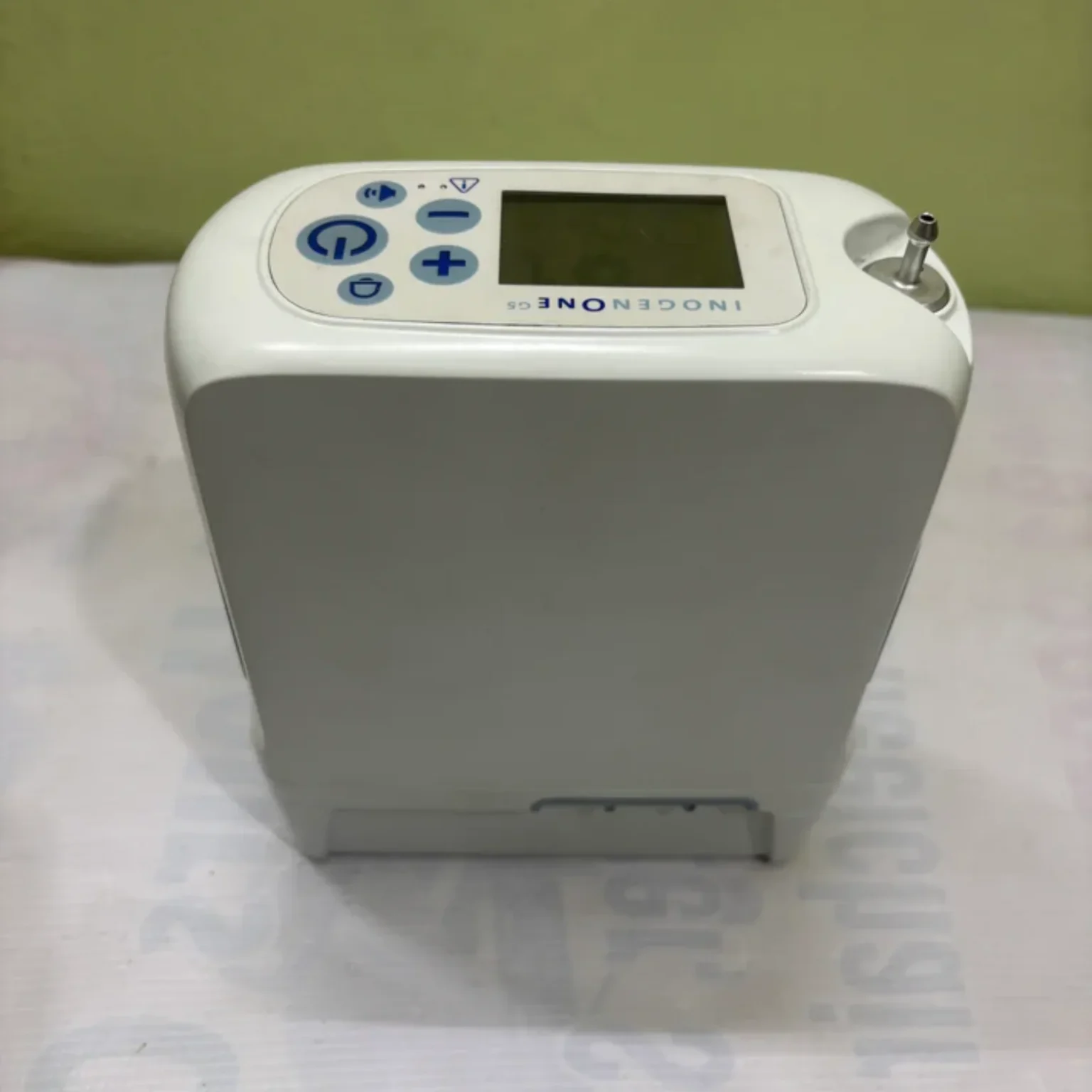Inogen-One-G5-Portable-Oxygen-Concentrator-Rental Inogen One G5 Portable Oxygen Concentrator (Rental) - Image 1