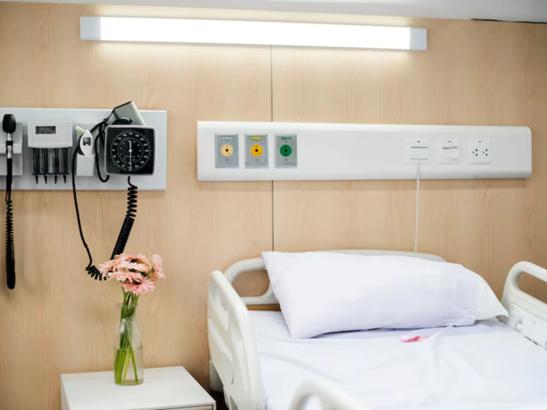 ICU Setup at Home Rental, ICU Setup at Home Services - Oxygen Cylinders