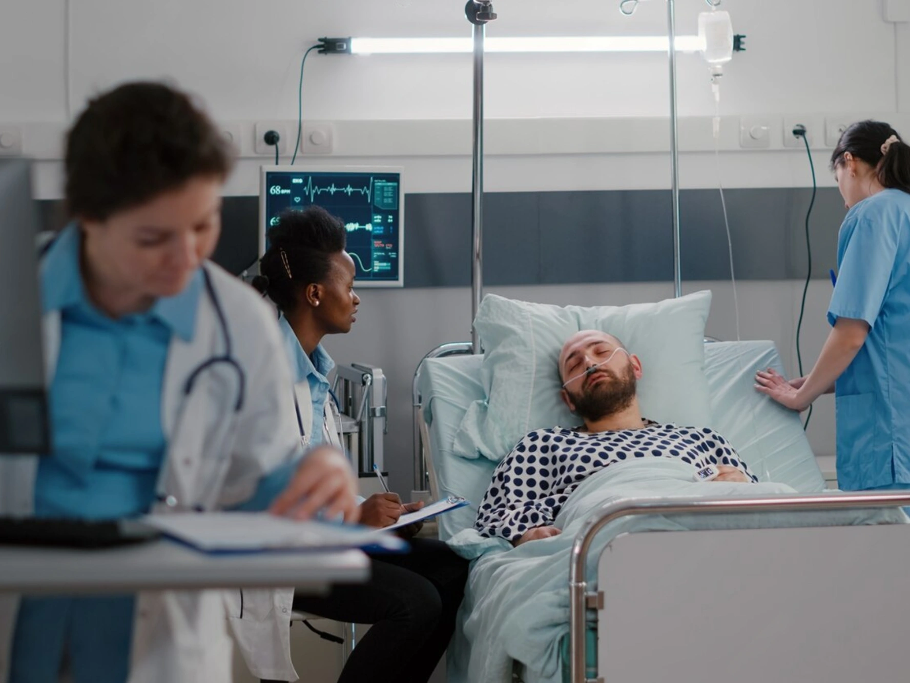 Deluxe Fowler Beds Rental, Deluxe Fowler Beds Services - Oxygen Cylinders